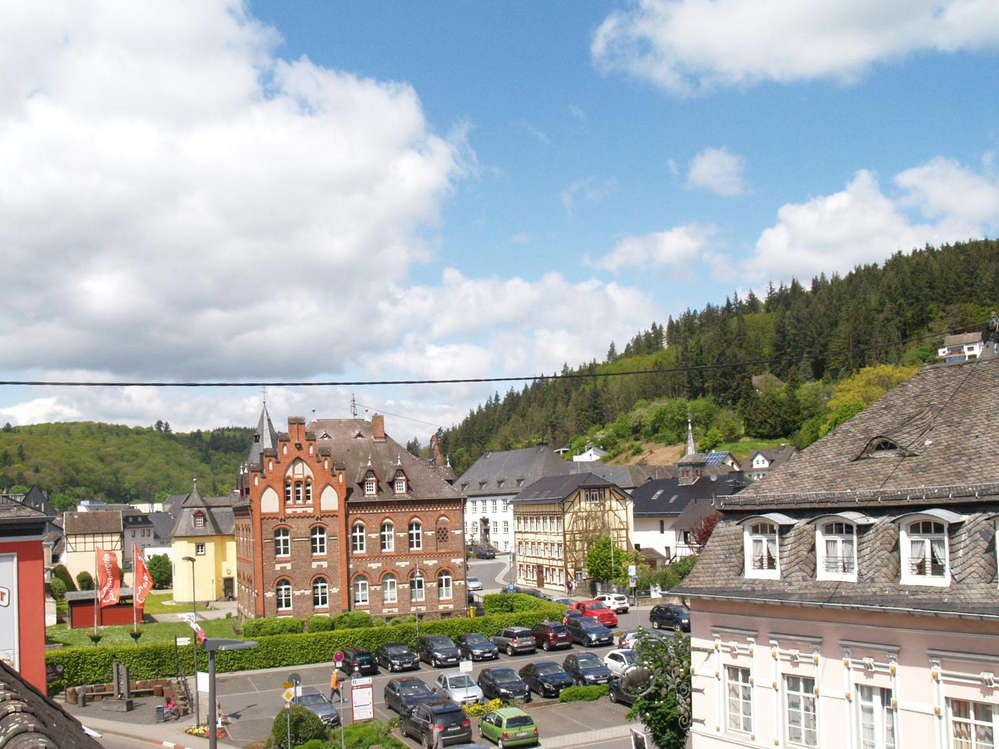 Ganzes Haus, Zentrale Lage Adenau Nuerburgring Apartment Екстериор снимка
